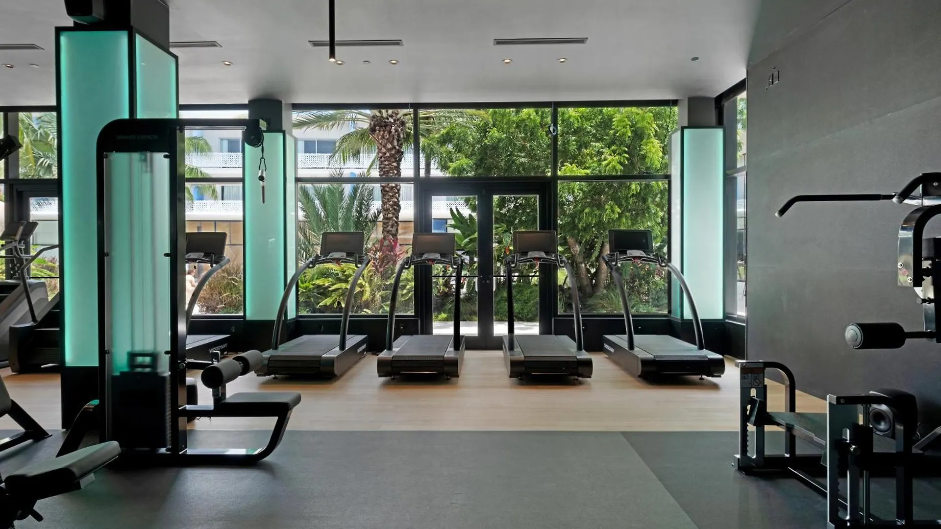 The Grove Aparthotel West Bay 0*,  Ilhas Cayman